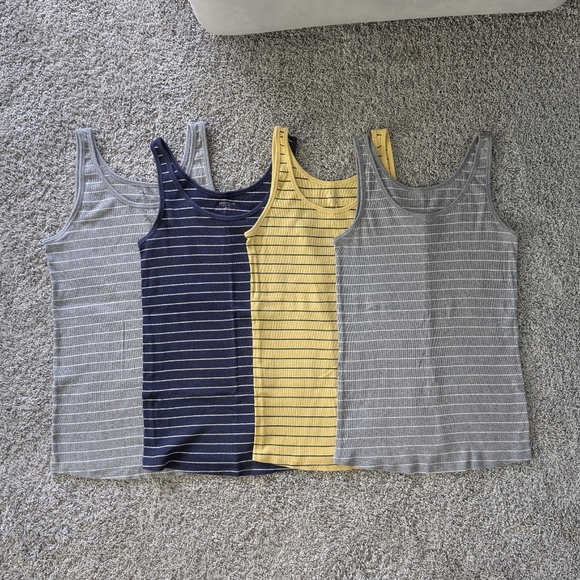 4 Maternity Tank tops Women's maternity clothes - Picture 1 of 6